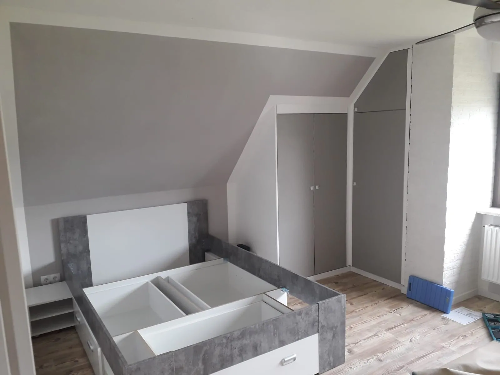 Schlafzimmer Dachgeschoss mit Einbauschrank